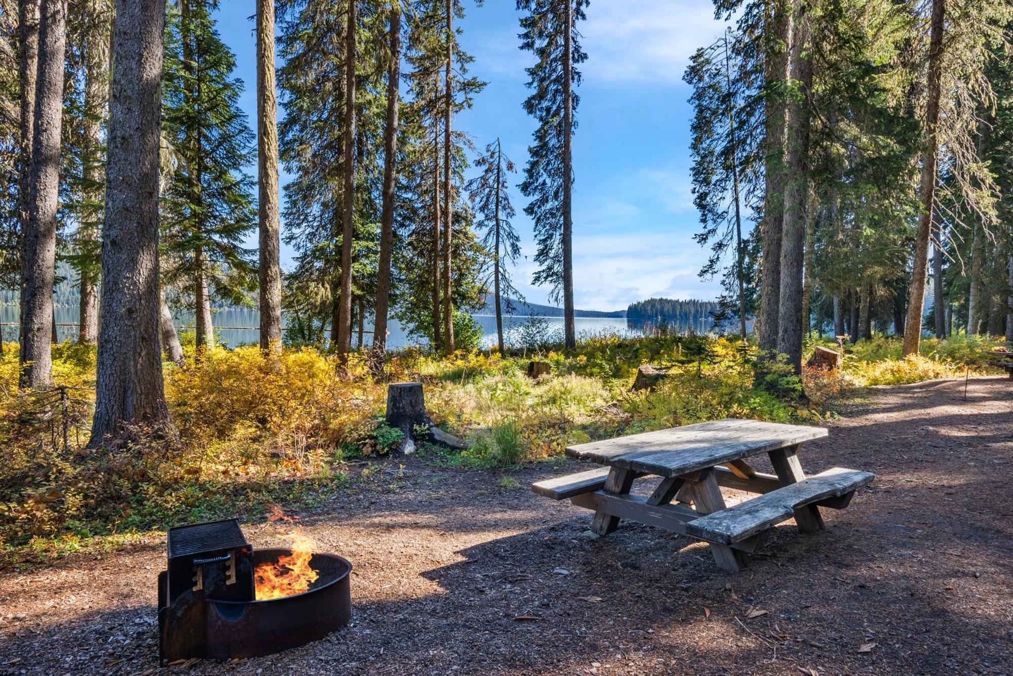 Shelter Cove Resort & Marina Odell Lake エクステリア 写真