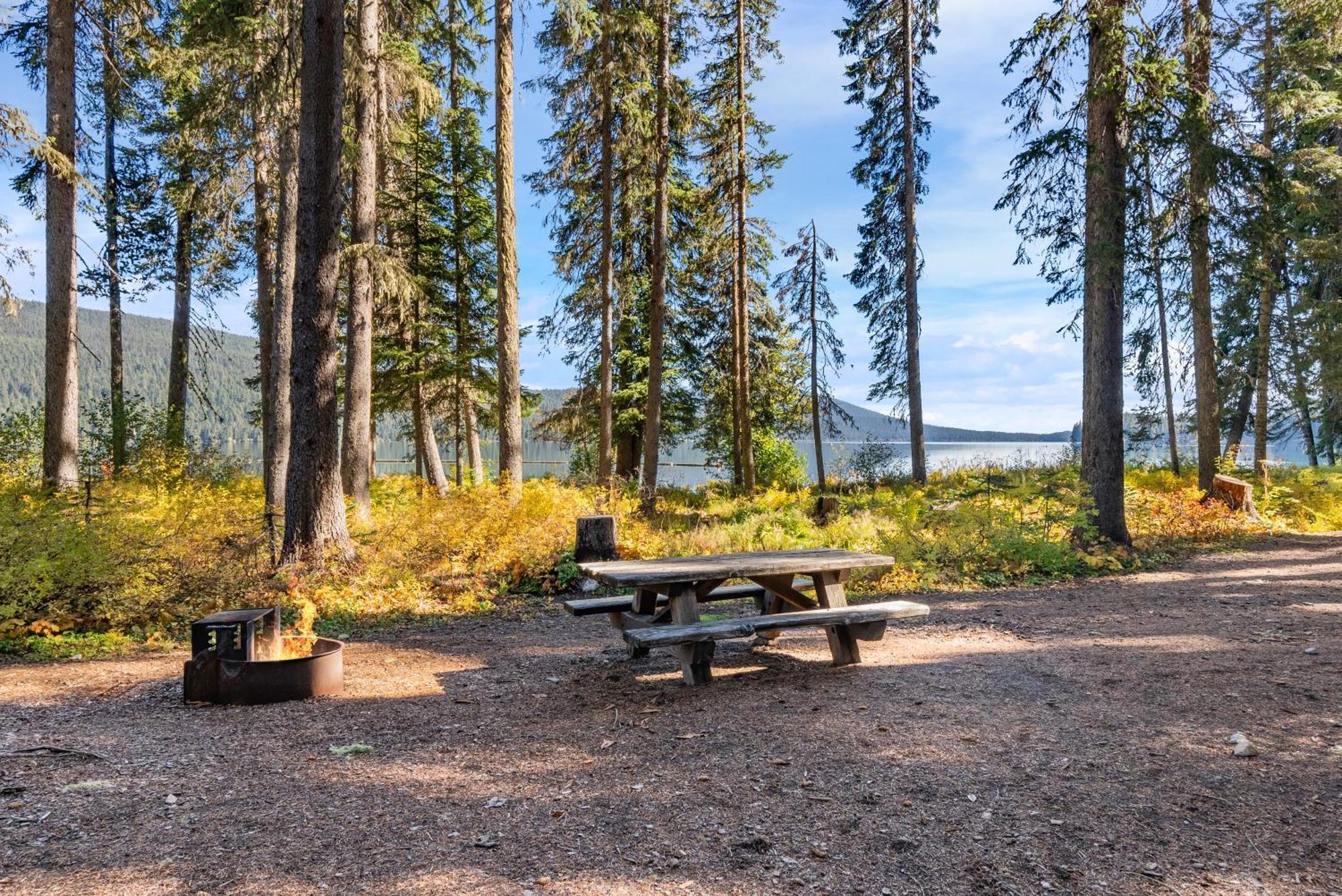 Shelter Cove Resort & Marina Odell Lake エクステリア 写真